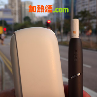 IQOS 3 DUO 顏色自由選套餐黑色加熱棒配白色充電盒