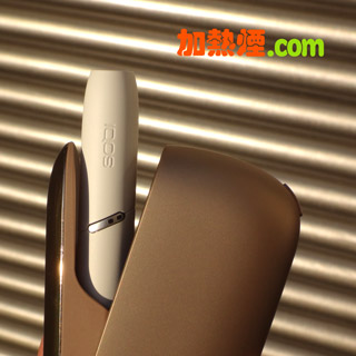 IQOS 3 DUO 白色加熱棒配金色充電盒 IQOS 3 DUO 顏色自由選套餐白色加熱棒配金色充電盒
